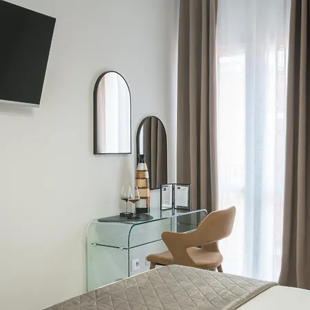 G&g Luxury 3* Porto Torres