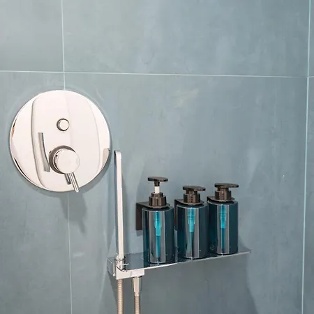 G&g Luxury בית הארחה 3*